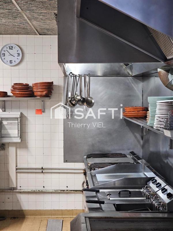 Local commercial - 80 m² - 40 pièces