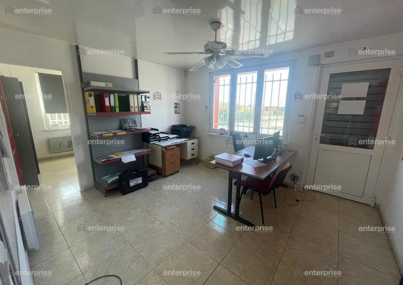 Local d'activité / Entrepôt - 1 000 m²