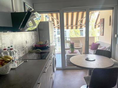 Appartement - 81 m² - 3 pièces