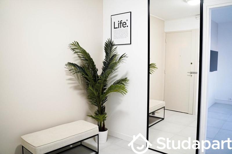 Chambre - 10 m² - 1 pièce