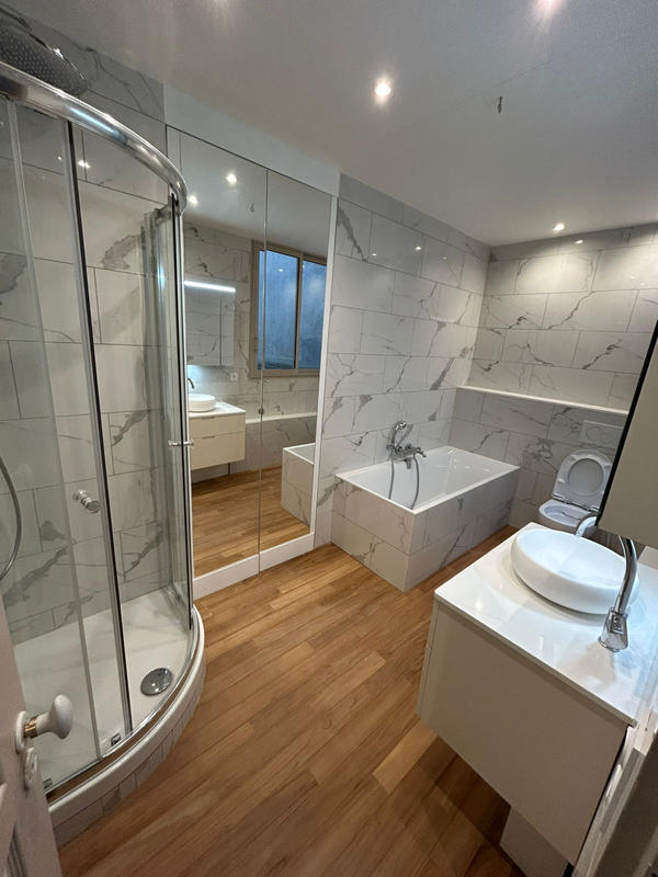 Appartement - 124 m² - 6 pièces