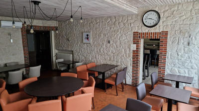 Local commercial - 270 m² - 10 pièces