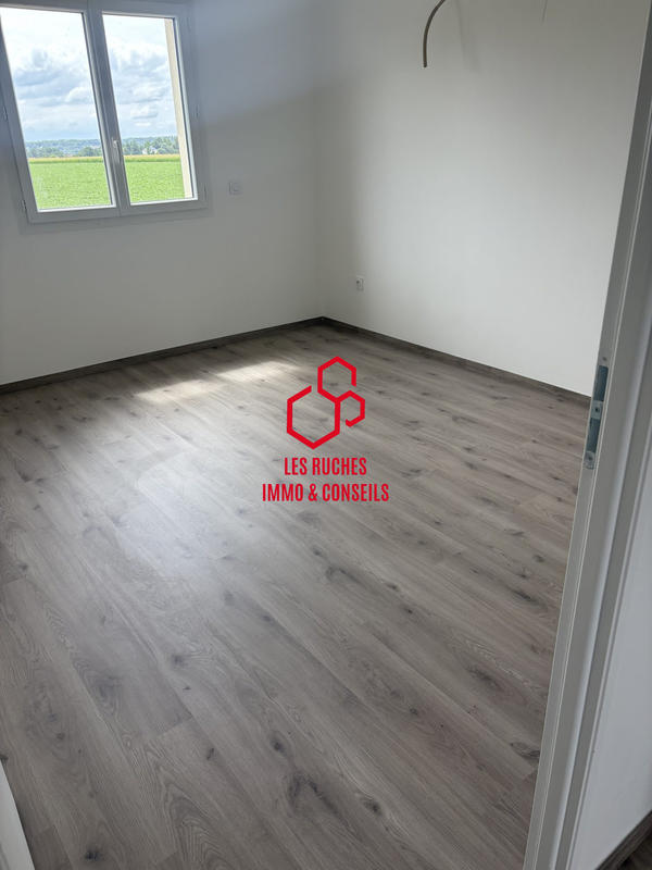 Maison traditionnelle - 93 m² - 4 pièces