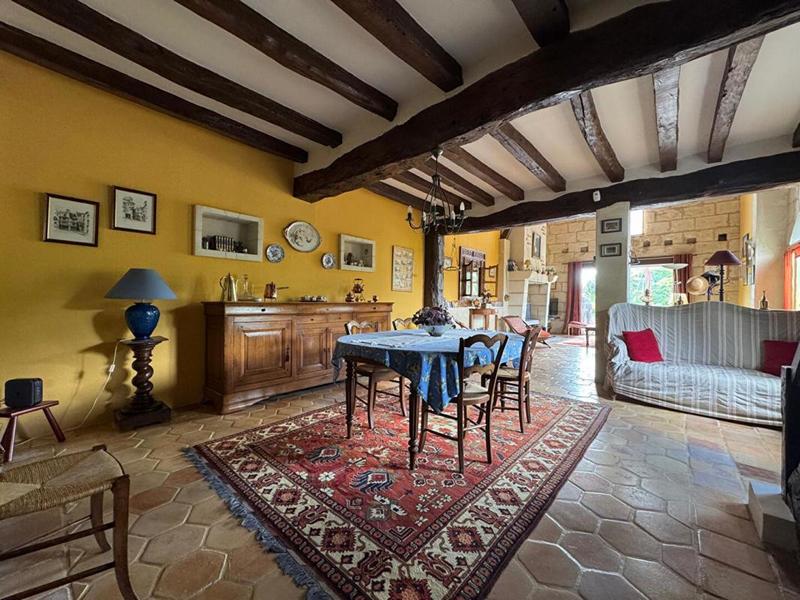 Maison - 236 m² - 6 pièces