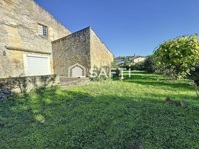 Maison - 200 m² - 8 pièces