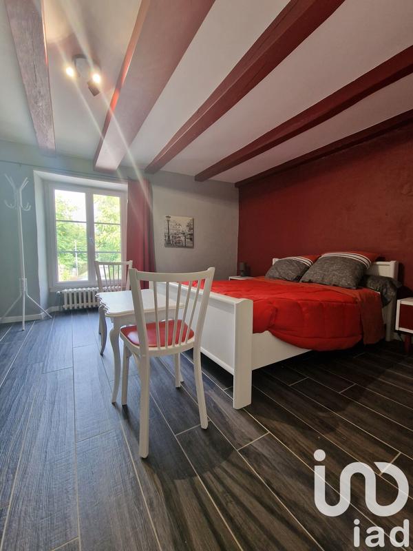 Maison - 298 m² - 11 pièces