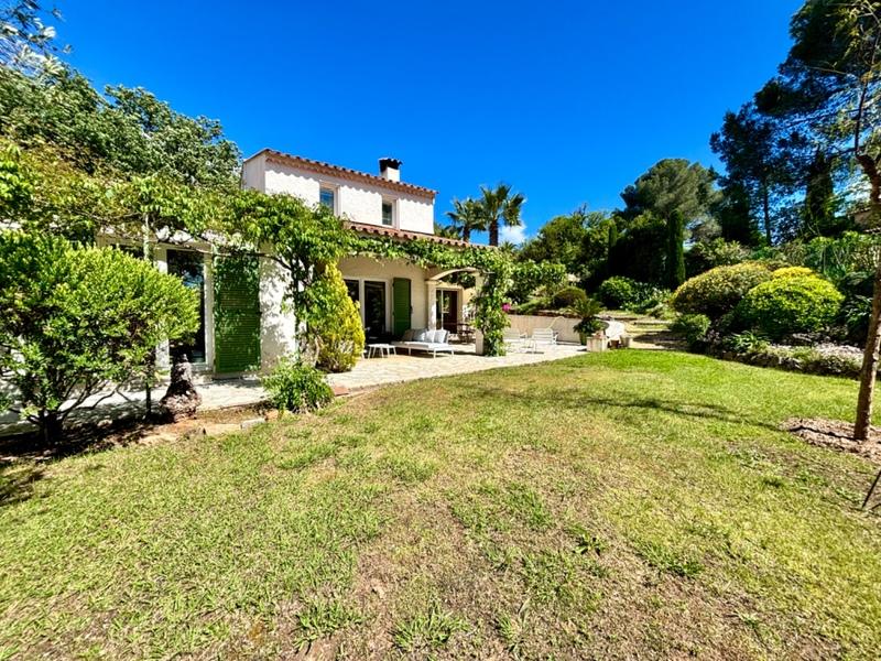 Maison - 156 m² - 6 pièces