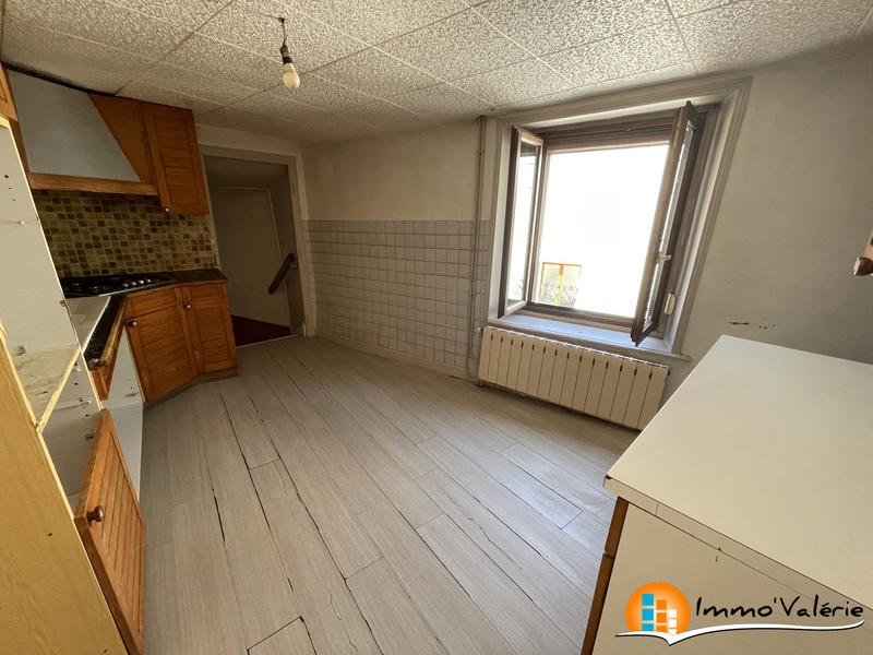 Maison - 96 m² - 5 pièces