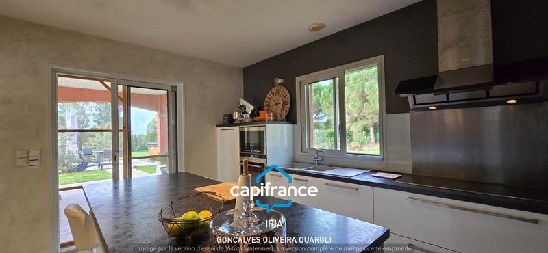 Maison - 206 m² - 6 pièces