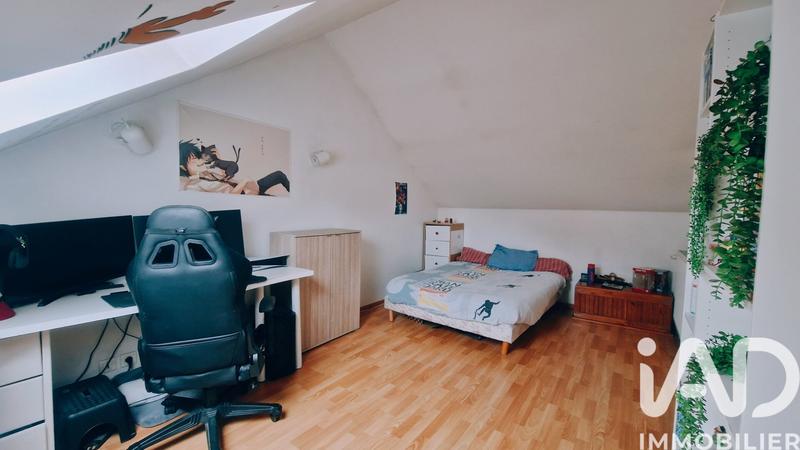 Maison - 99 m² - 5 pièces