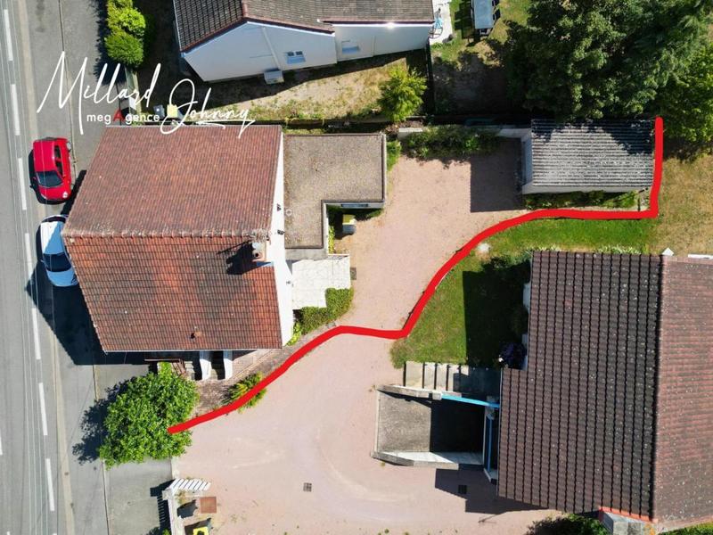 Maison - 104 m² - 4 pièces