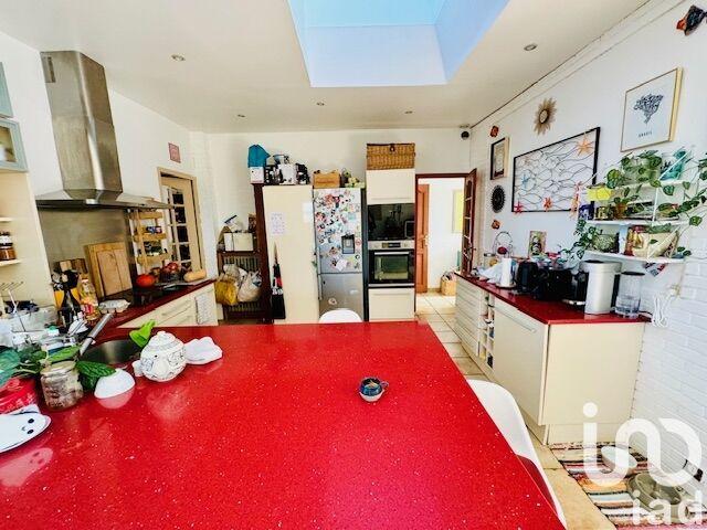 Maison - 85 m² - 5 pièces