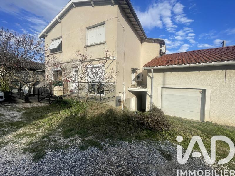 Maison - 220 m² - 5 pièces