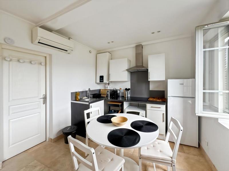 Studio - 21 m² - 1 pièce