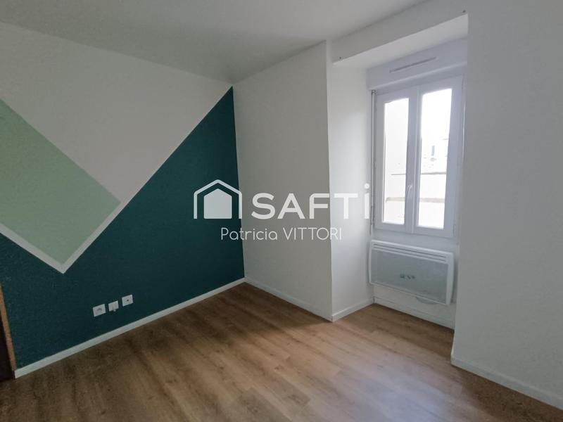 Maison - 250 m² - 6 pièces