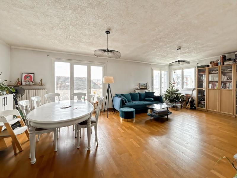 Appartement - 80 m² - 3 pièces