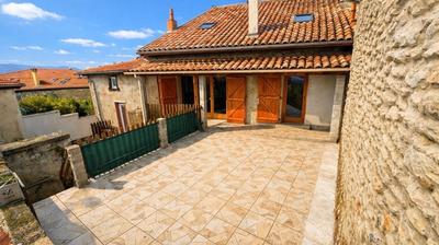 Maison de village - 99 m² - 4 pièces