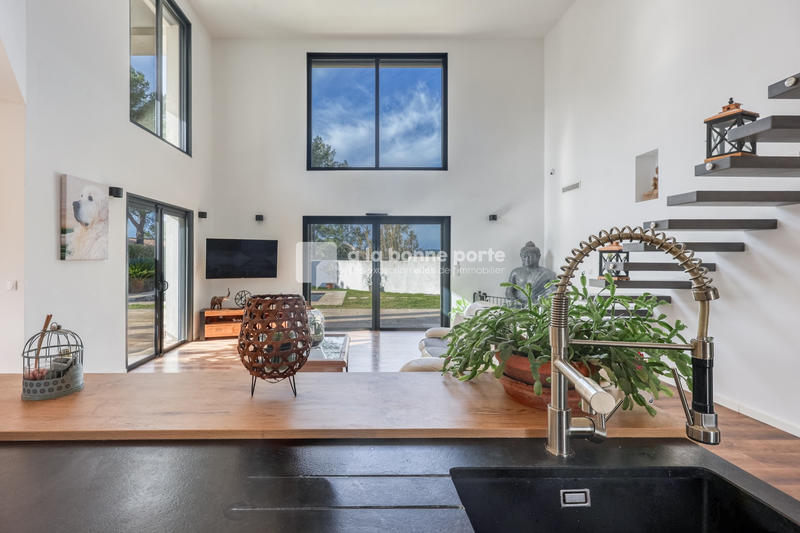 Maison contemporaine - 150 m² - 4 pièces