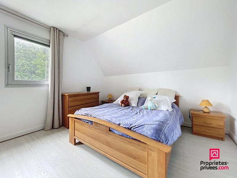 Maison - 280 m² - 10 pièces