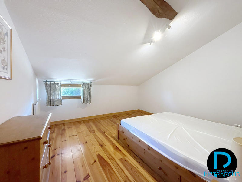 Maison - 334 m² - 7 pièces