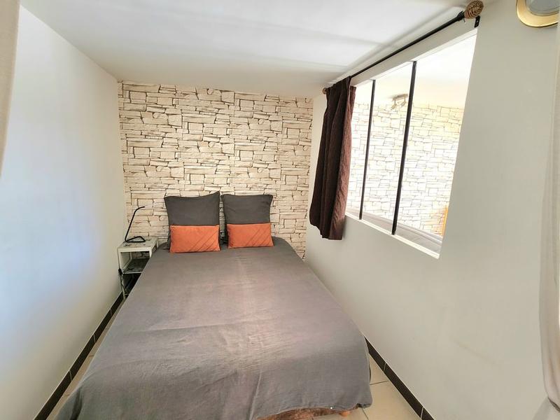 Maison - 215 m² - 8 pièces