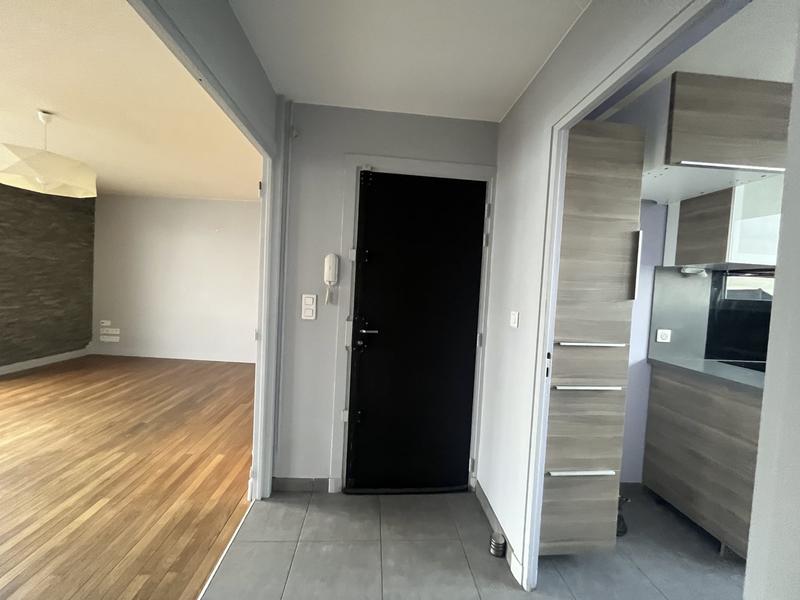 Appartement - 70 m² - 3 pièces