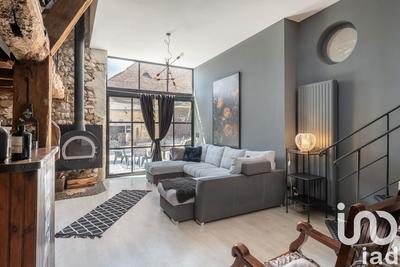 Maison - 230 m² - 10 pièces