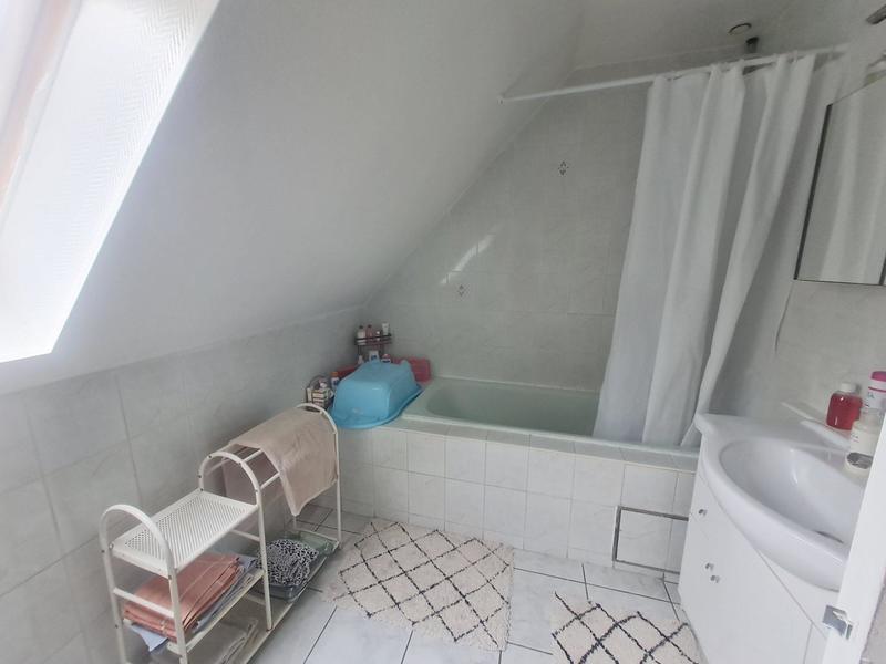 Maison - 92 m² - 6 pièces