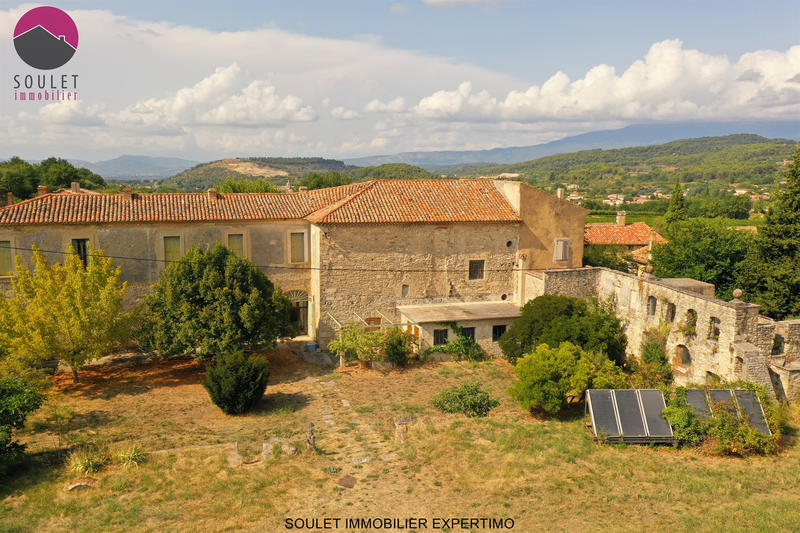 Propriété - 540 m² - 20 pièces