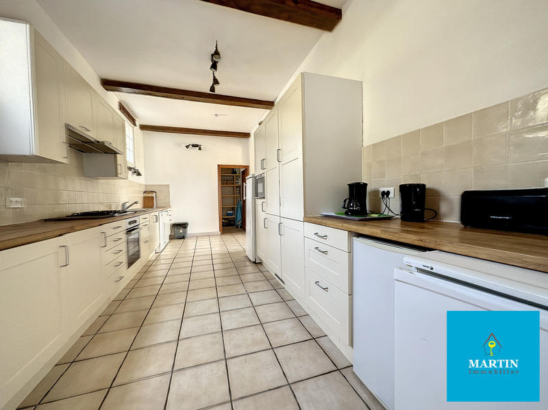 Villa - 331 m² - 10 pièces