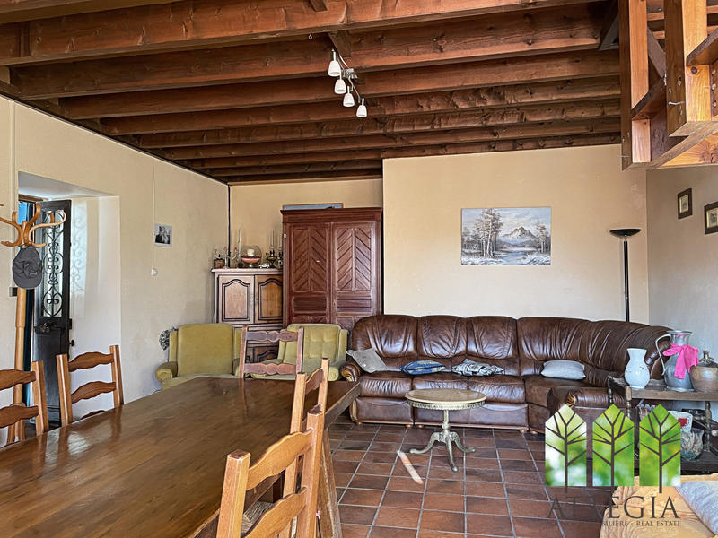 Maison ancienne - 255 m² - 9 pièces