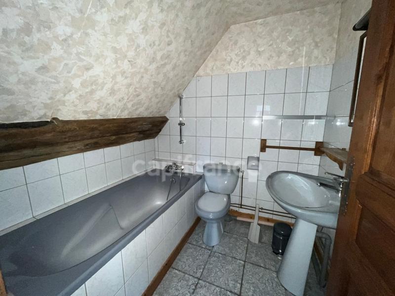 Maison - 494 m² - 13 pièces