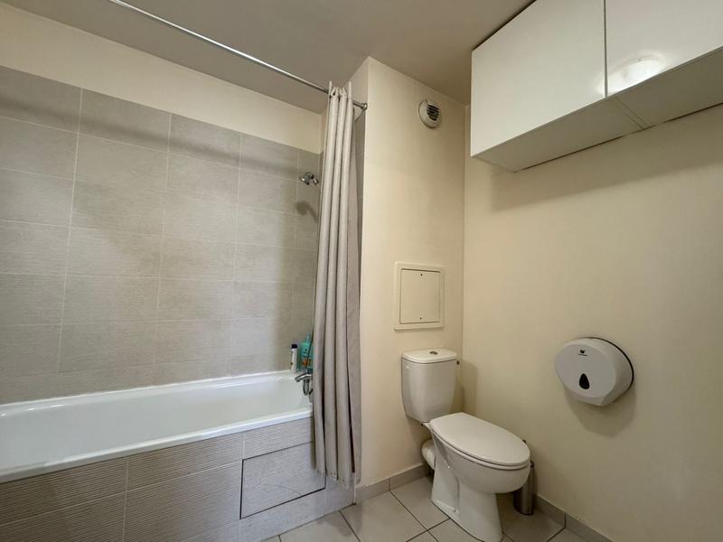 Appartement - 93 m² - 6 pièces