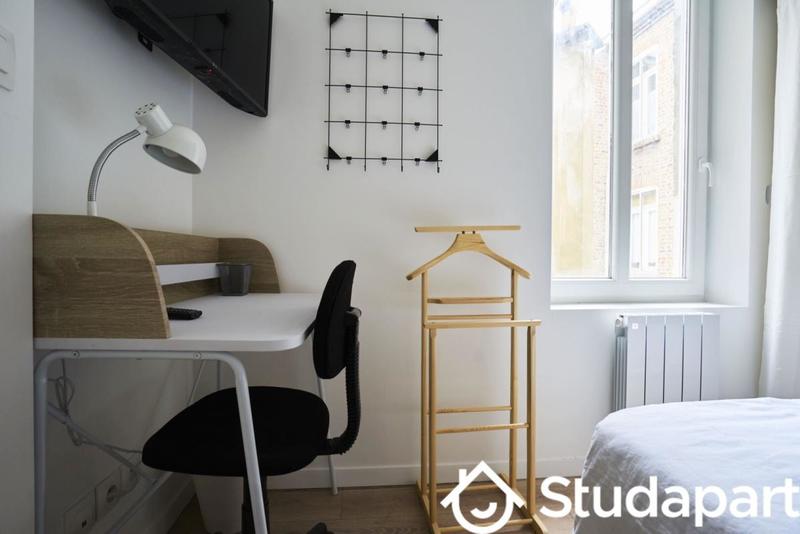 Chambre - 11 m² - 1 pièce