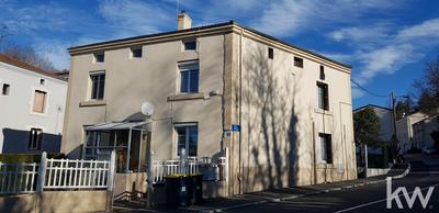 Immeuble - 170 m² - 9 pièces