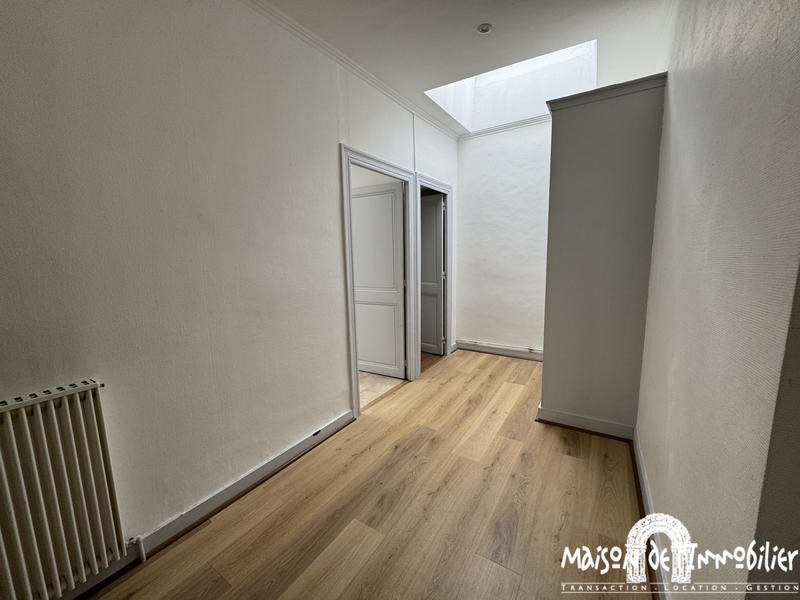 Appartement - 110 m² - 4 pièces