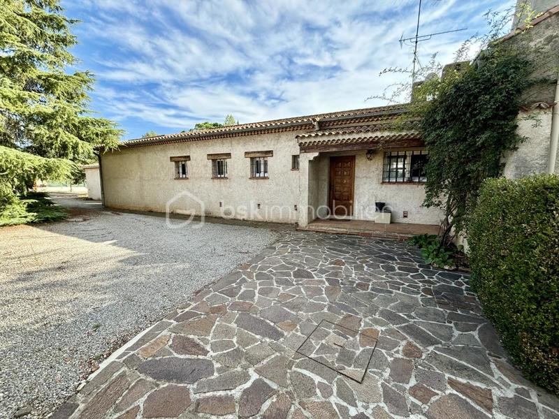 Villa - 229 m² - 10 pièces