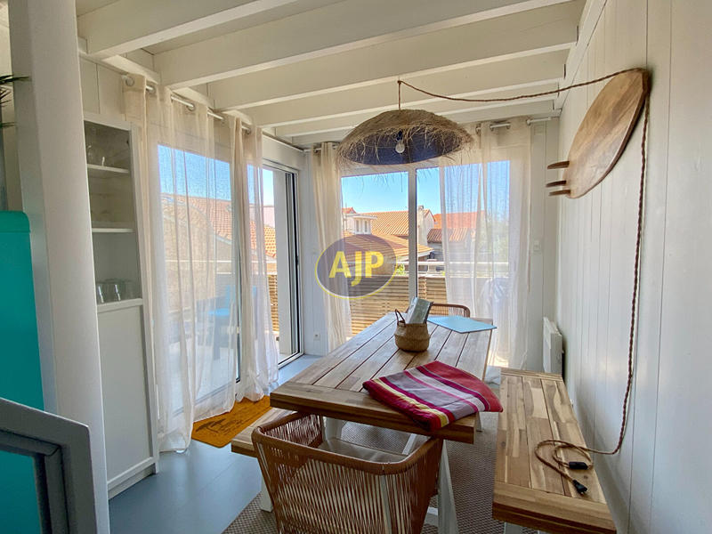 Appartement - 85 m² - 4 pièces