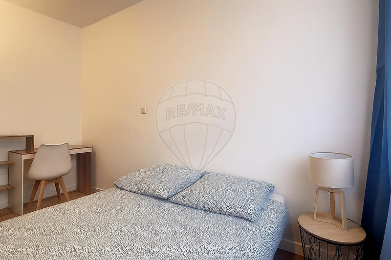 Appartement - 95 m² - 5 pièces