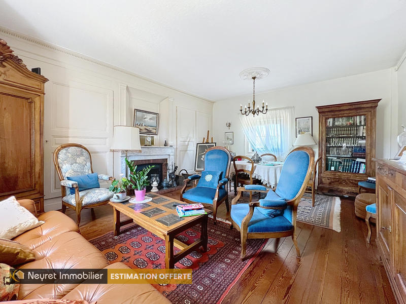 Maison - 172 m² - 8 pièces