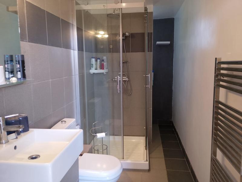 Maison - 230 m² - 10 pièces