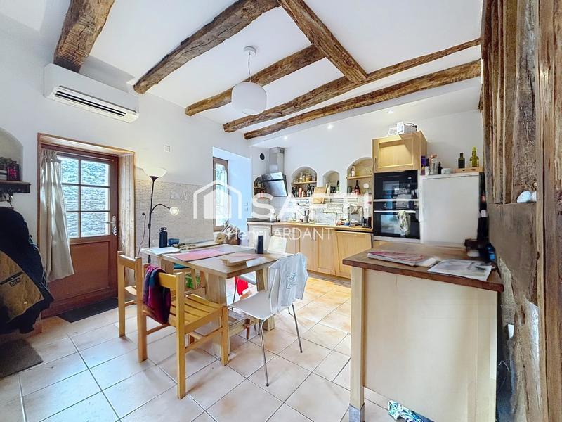 Maison - 110 m² - 5 pièces