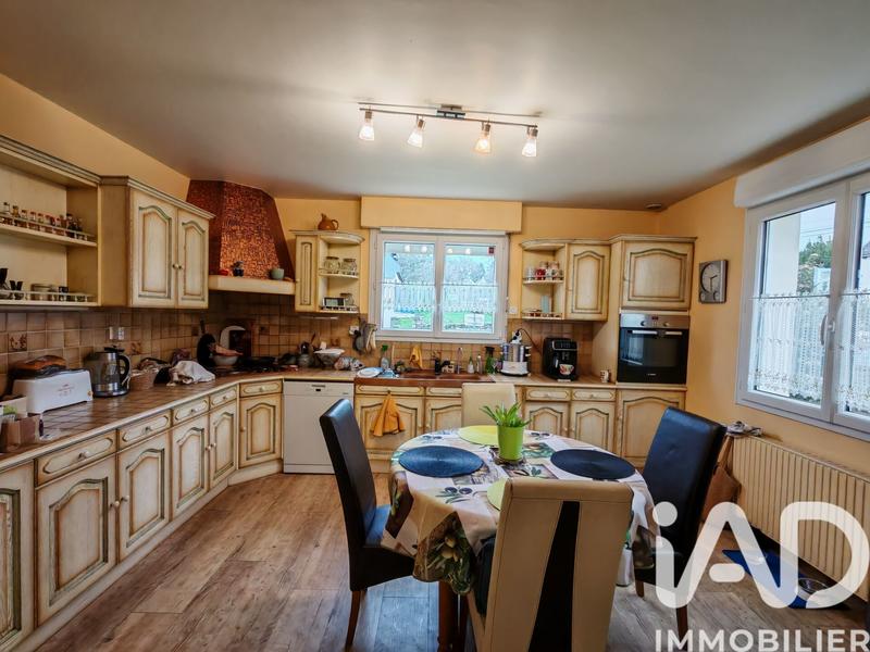 Maison - 152 m² - 8 pièces