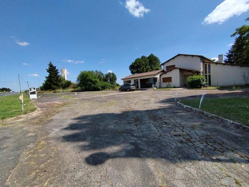 Maison - 228 m² - 6 pièces