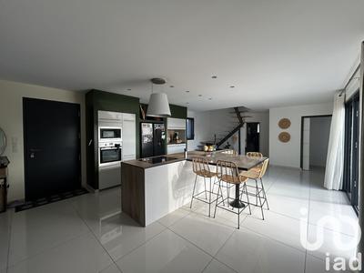 Maison - 185 m² - 7 pièces