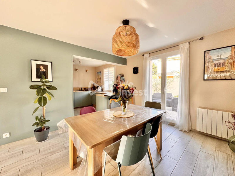 Maison - 90 m² - 5 pièces