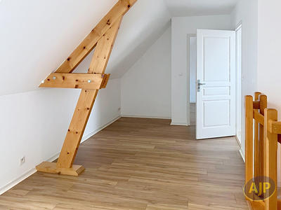 Appartement - 82 m² - 3 pièces