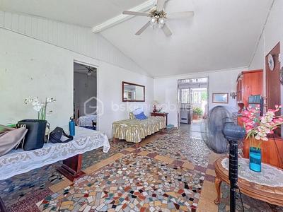 Maison - 188 m² - 7 pièces