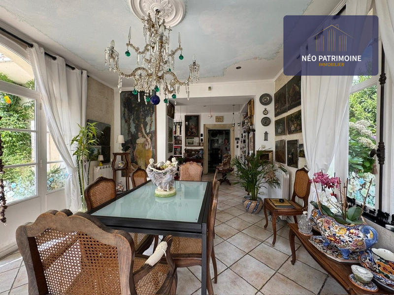 Maison ancienne - 300 m² - 12 pièces