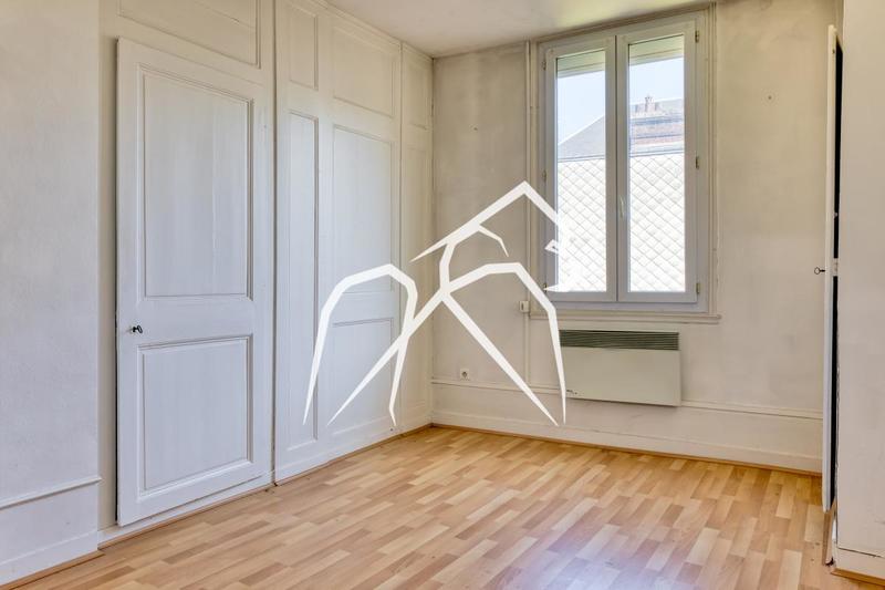 Appartement ancien - 75 m² - 4 pièces